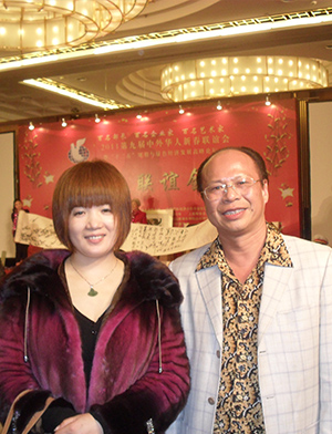 【原料批發(fā)案例】10天100噸洋槐蜂蜜 天蜂奇讓北京某大型民營(yíng)蜂蜜廠(chǎng)驚喜不已